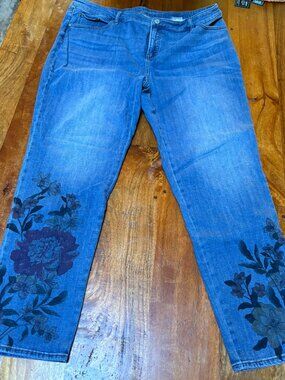 Chicos So Slimming Girlfriend Floral Hem Ankle Jeans SZ 18-XLT